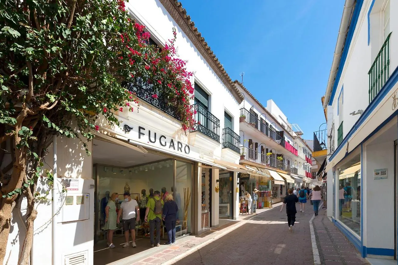 Marbella Orange Square Apartment Espanha